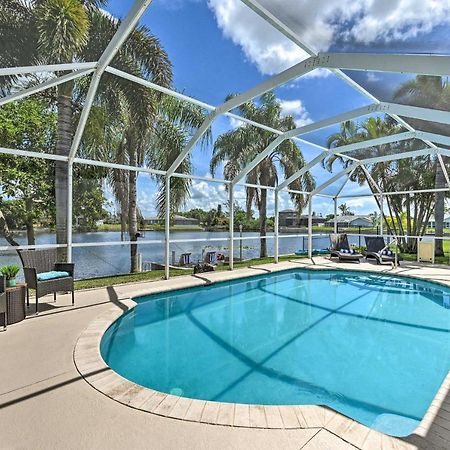 Pet-Friendly Escape With Dock And Kayaks In Cape Coral Villa Exteriör bild