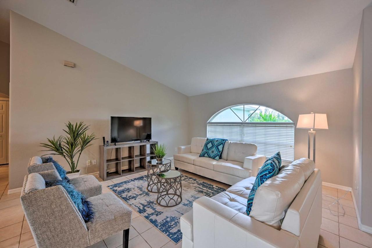 Pet-Friendly Escape With Dock And Kayaks In Cape Coral Villa Exteriör bild