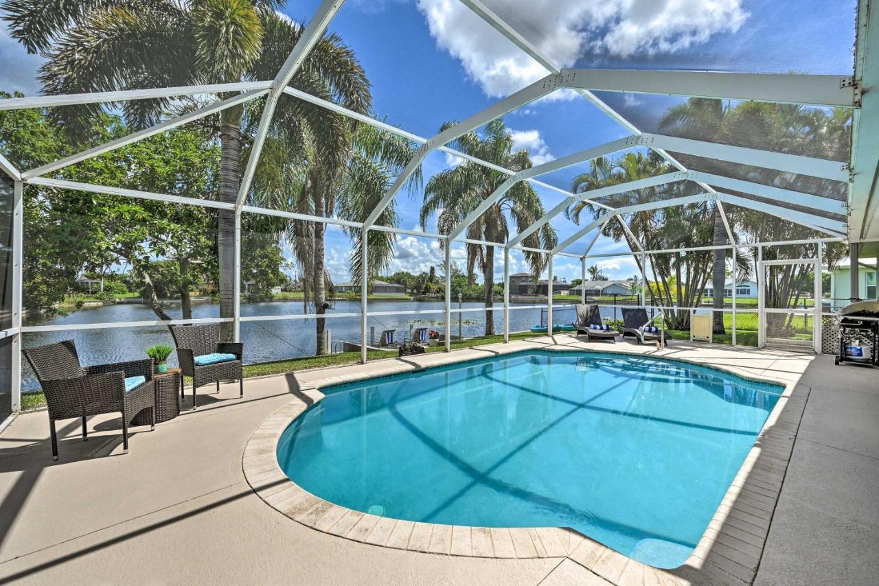 Pet-Friendly Escape With Dock And Kayaks In Cape Coral Villa Exteriör bild