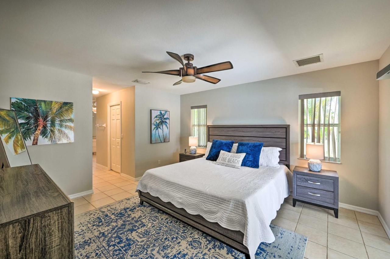 Pet-Friendly Escape With Dock And Kayaks In Cape Coral Villa Exteriör bild