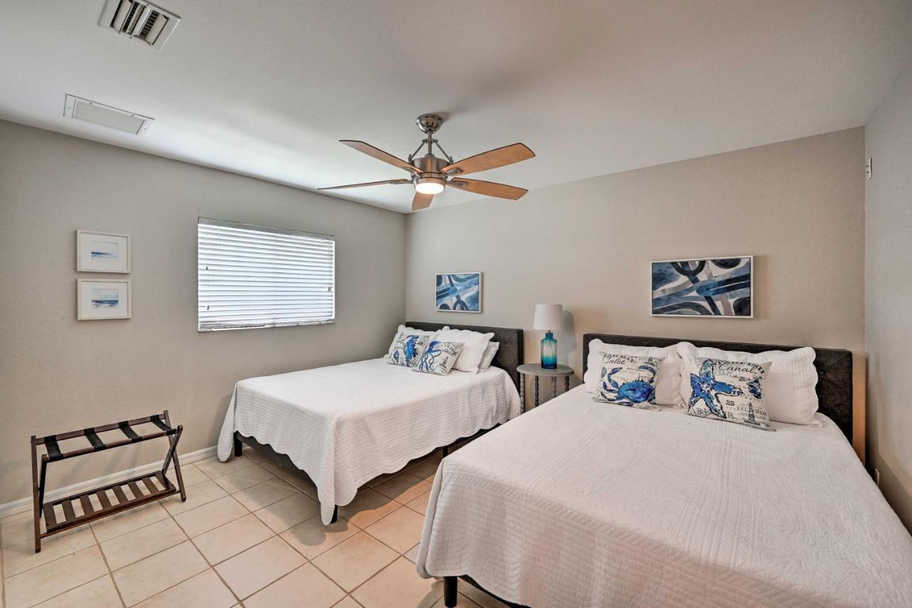 Pet-Friendly Escape With Dock And Kayaks In Cape Coral Villa Exteriör bild