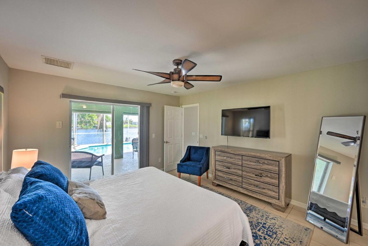 Pet-Friendly Escape With Dock And Kayaks In Cape Coral Villa Exteriör bild