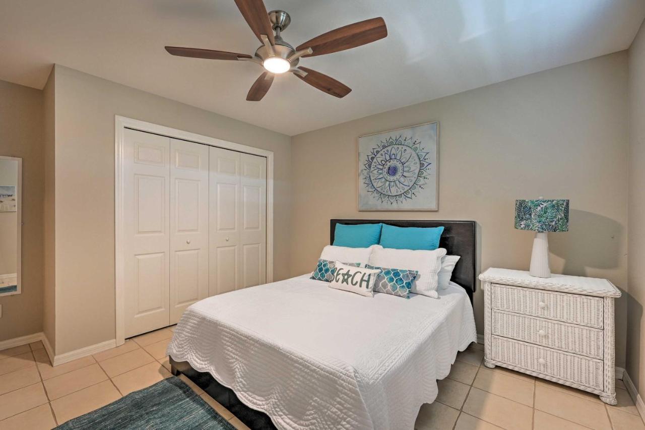 Pet-Friendly Escape With Dock And Kayaks In Cape Coral Villa Exteriör bild