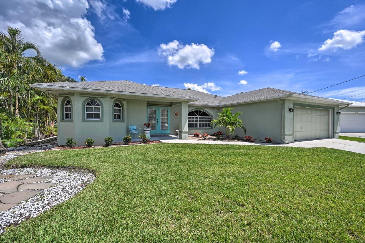 Pet-Friendly Escape With Dock And Kayaks In Cape Coral Villa Exteriör bild